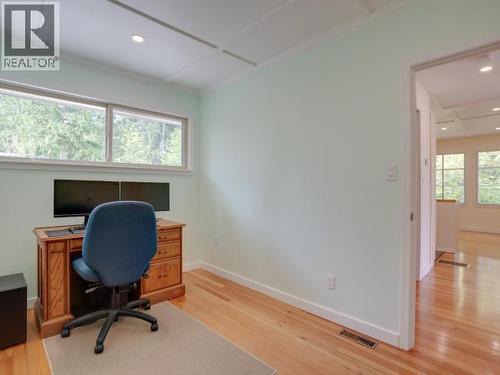 5392 Dale Ave, Powell River, BC 