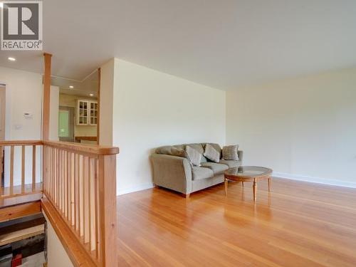 5392 Dale Ave, Powell River, BC 