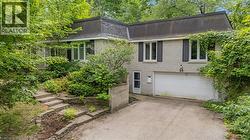 35 MAPLE HILL Drive  Kitchener, ON N2M 2R7