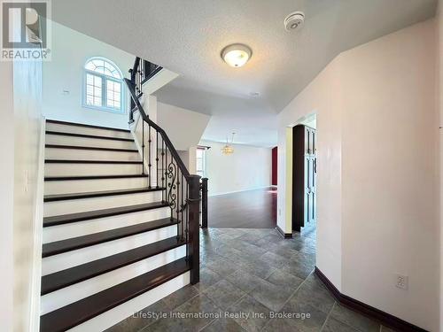 MAIN UNIT - 16 LYNCH CIRCLE , Guelph (Pineridge/Westminster Woods), Ontario N1L 1R5 5