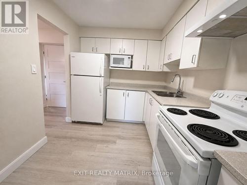 31 - 67 ANGELA PRIVATE , Ottawa, Ontario K1V 0E7 2
