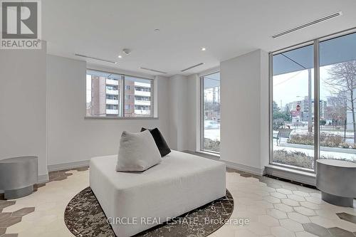 701 - 1 CARDIFF ROAD , Toronto, Ontario M4P 0G2 2