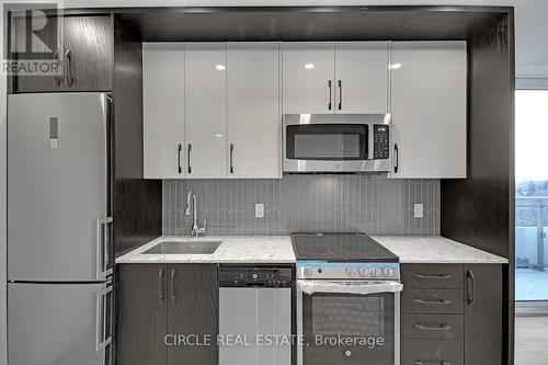 701 - 1 CARDIFF ROAD , Toronto, Ontario M4P 0G2 4