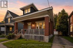 136 ADELAIDE STREET N London East (East L), ON N6B 3G8