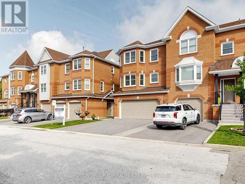 105 - 105 LEAH CRESCENT  Vaughan, ON L4J 8C4
