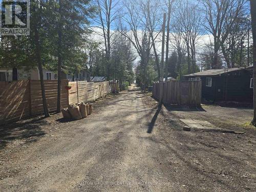 18 Harras Avenue, Tiny, ON 