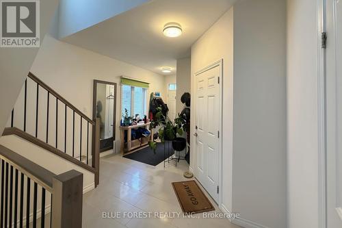 3584 SINGLETON AVENUE , London South (South W), Ontario N6L 0C9 4