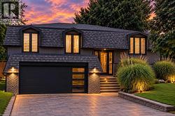 4236 LONGMOOR Drive Burlington, ON L7L 4Z9