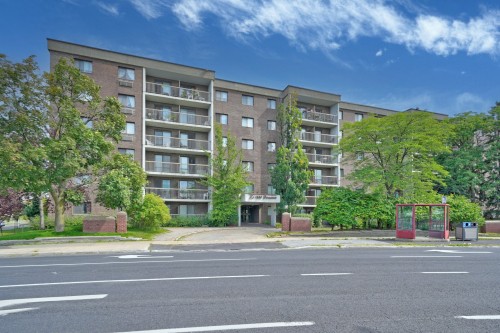 604-1550 Av. Panama  Brossard, QC J4W 2W3