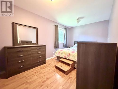 92 Midland Row, Pasadena, NL 