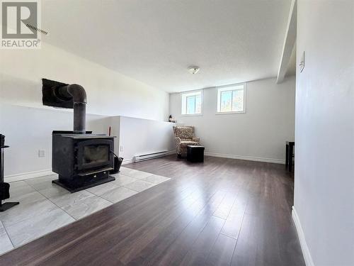 92 Midland Row, Pasadena, NL 