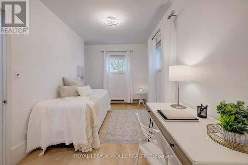 25 Central Street, Waterloo, ON 