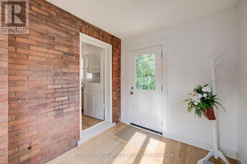 25 Central Street, Waterloo, ON 