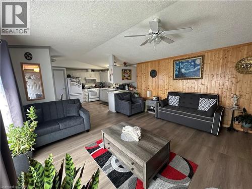 17 Hemlock Crescent Pvt Crescent, Puslinch, ON 