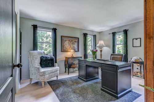 Bureau - 192 Rue Augusta, Morin-Heights, QC 