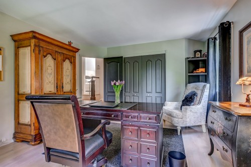 Bureau - 192 Rue Augusta, Morin-Heights, QC 