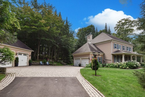 Stationnement - 192 Rue Augusta, Morin-Heights, QC 