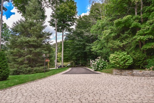 Stationnement - 192 Rue Augusta, Morin-Heights, QC 