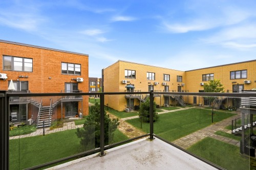 Balcony - 4510 Rue La Perrière, Longueuil (Saint-Hubert), QC 