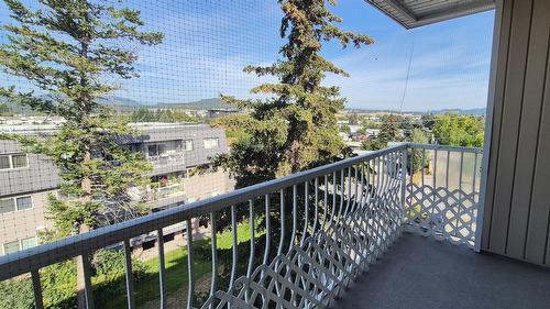 1402-2015 2Nd Street, Cranbrook, BC 