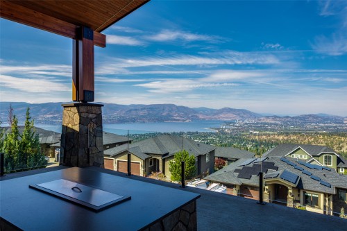 1002 Hewetson Avenue, Kelowna, BC 