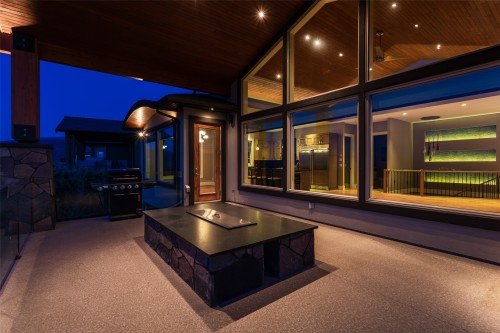 1002 Hewetson Avenue, Kelowna, BC 