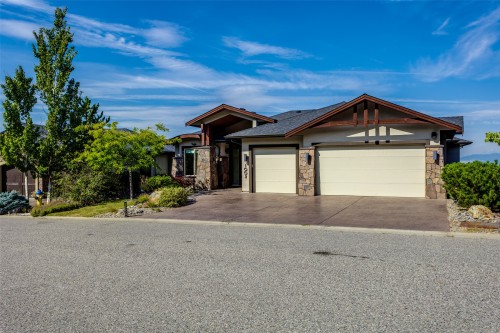 1002 Hewetson Avenue, Kelowna, BC 