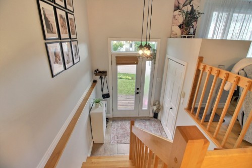 Hall d'entrée/Vestibule - 3 Rue Du Mistral, La Malbaie, QC 
