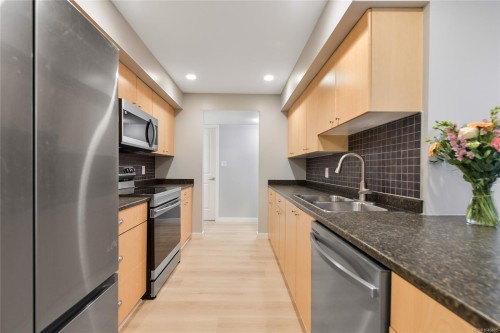 #105-2695 Deville Rd, Langford, BC 