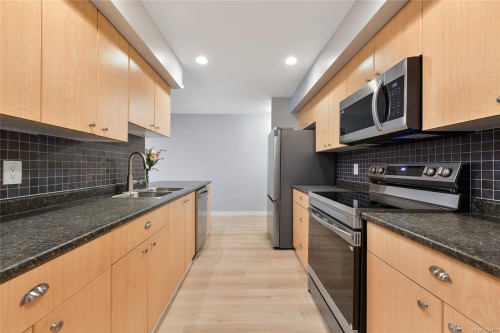 #105-2695 Deville Rd, Langford, BC 