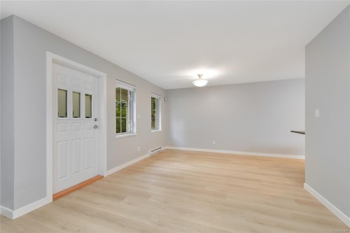 #105-2695 Deville Rd, Langford, BC 