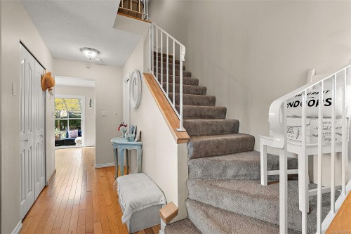 2253 Malaview Ave, Sidney, BC 