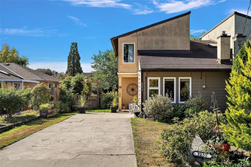 2253 Malaview Ave, Sidney, BC 