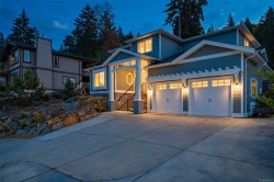 3112 Dolphin Dr Nanoose Bay, BC V9P 9J2