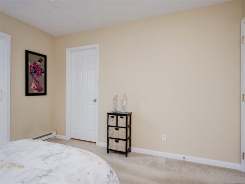 9907 Galaran Rd, Sidney, BC 