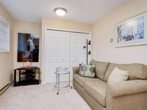 9907 Galaran Rd, Sidney, BC 