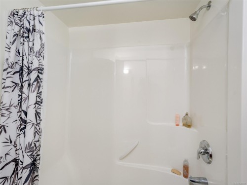 9907 Galaran Rd, Sidney, BC 