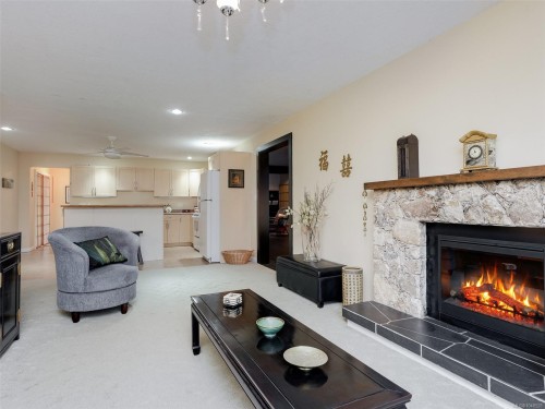 9907 Galaran Rd, Sidney, BC 