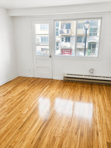 Living Room - 3-7465 Rue Cartier, Montréal (Villeray/Saint-Michel/Parc-Extension), QC 