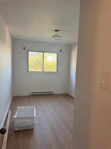 Bedroom - 4317 Rue De Charleroi, Montréal (Montréal-Nord), QC 