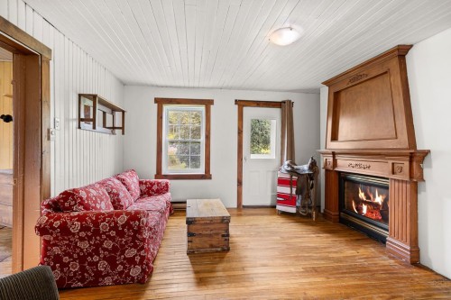 Living Room - 40 Ch. De Kilkenny, Saint-Hippolyte, QC 