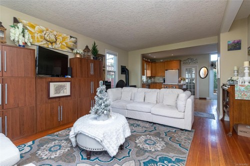 2445 Amelia Ave, Sidney, BC 