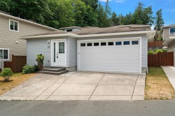 #27-2740 Stautw Rd Central Saanich, BC V8M 0A8