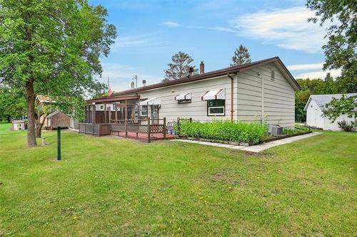 187 Elm Cir, Gimli, MB 