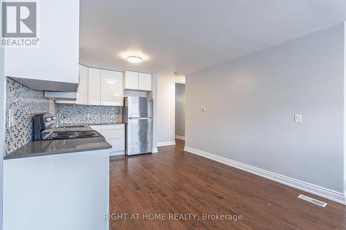 A - 1132 THE QUEENSWAY AVENUE , Toronto, Ontario M8Z 1P7 5