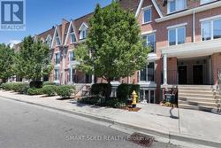 608 - 15 LAIDLAW STREET Toronto, ON M6K 1X3
