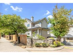 12 20875 88TH AVENUE  Langley, BC V1M 3K1