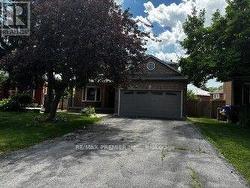 4464 STONEMILL COURT  Mississauga, ON L5V 1E5