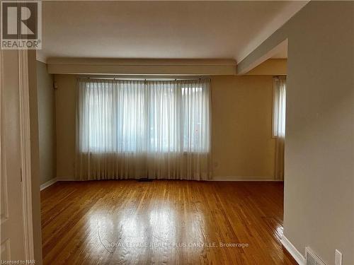UPPER - 694 NIAGARA STREET , St. Catharines, Ontario L2M 3R9 3