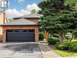 2920 KINGSWAY DRIVE  Oakville, ON L6J 6R2